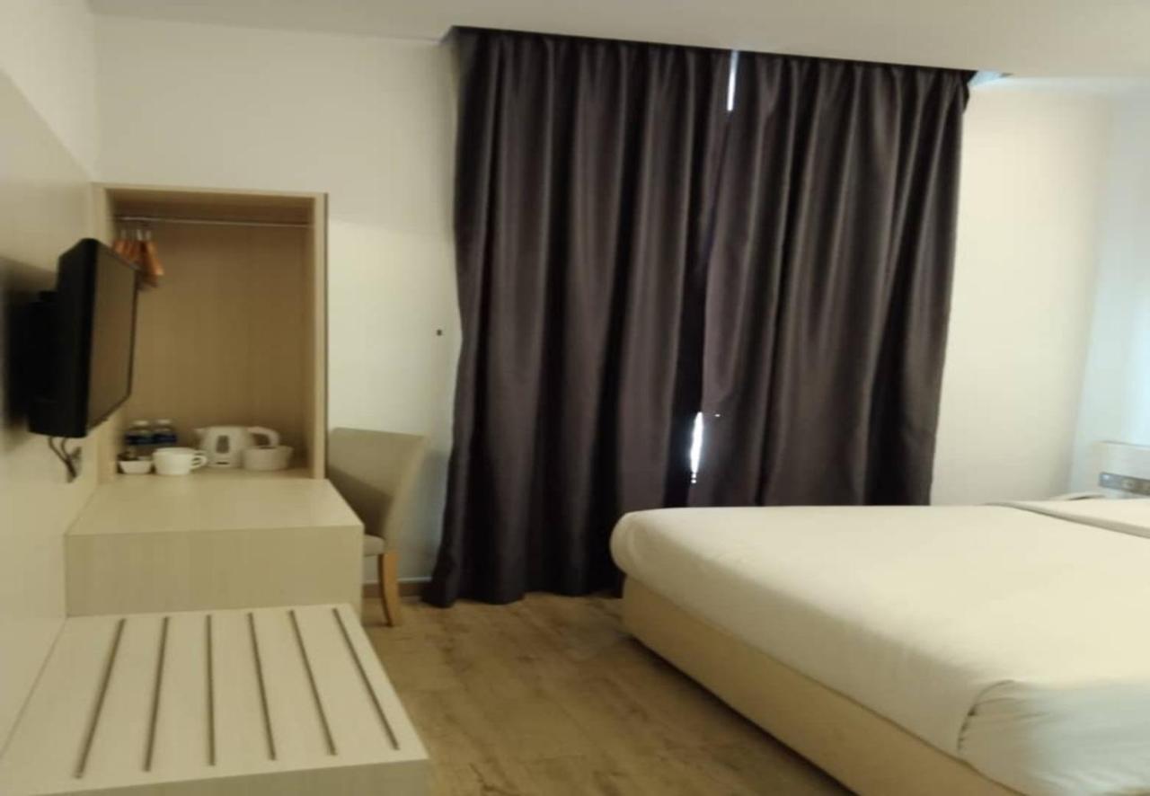 Minimalist Hotel Johor Bahru Dış mekan fotoğraf